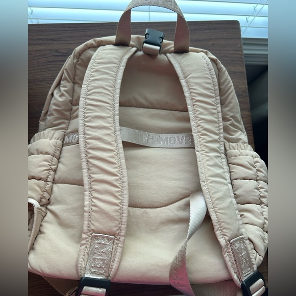 Free People Quilted Backpack in off white EUC - Picture 5 of 9